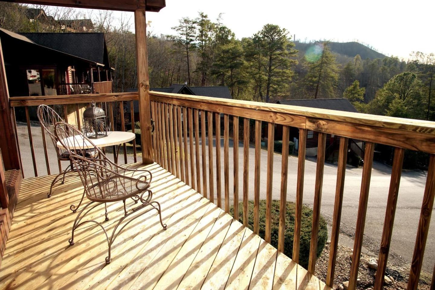 セバービル Views I Mins To Dollywood I Hot Tub I Pool Tableヴィラ エクステリア 写真