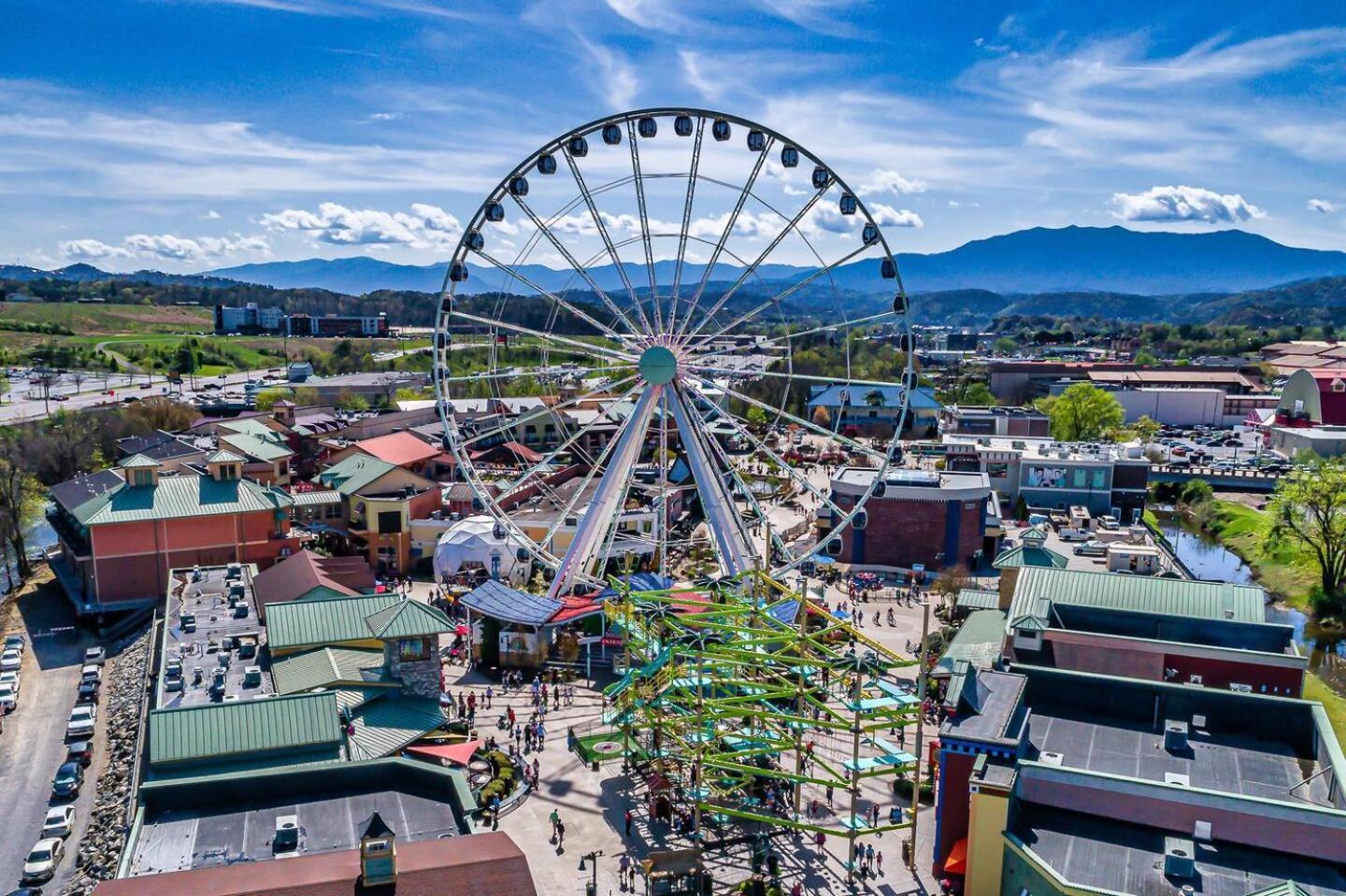 セバービル Views I Mins To Dollywood I Hot Tub I Pool Tableヴィラ エクステリア 写真